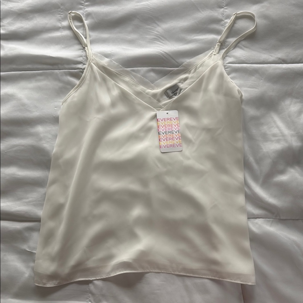 Evereve Women's White Tank